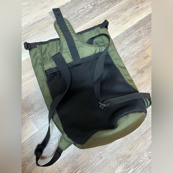 Olive Stone Island Backpack - Picture 4 of 5